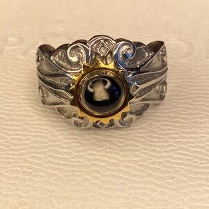 NWOT Stainless Steel Mustard Seed Ring